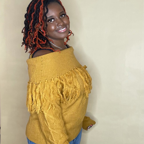 Mustard off shoulder fringe sweater - Picture 3 of 4